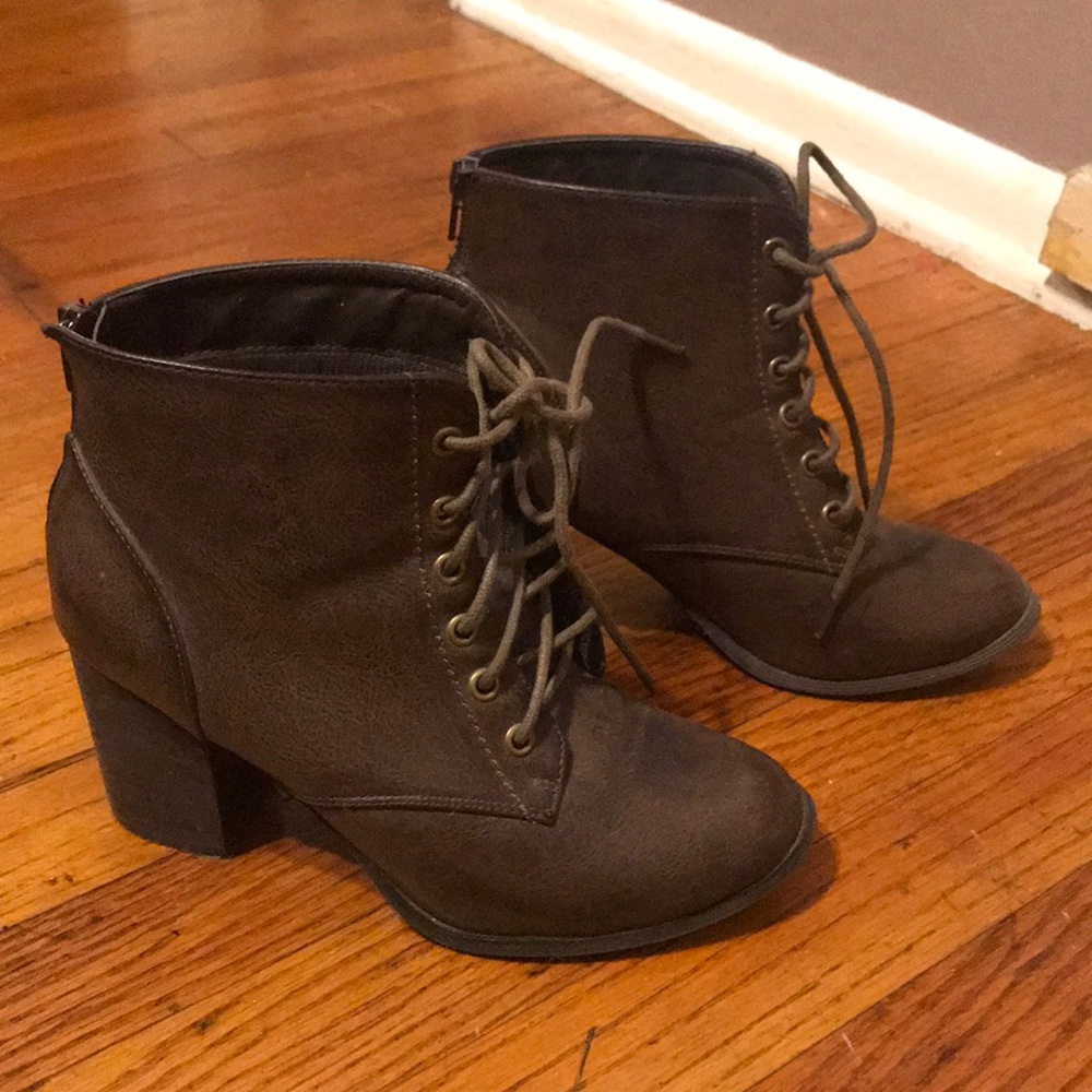 Brown Booties. - image 2